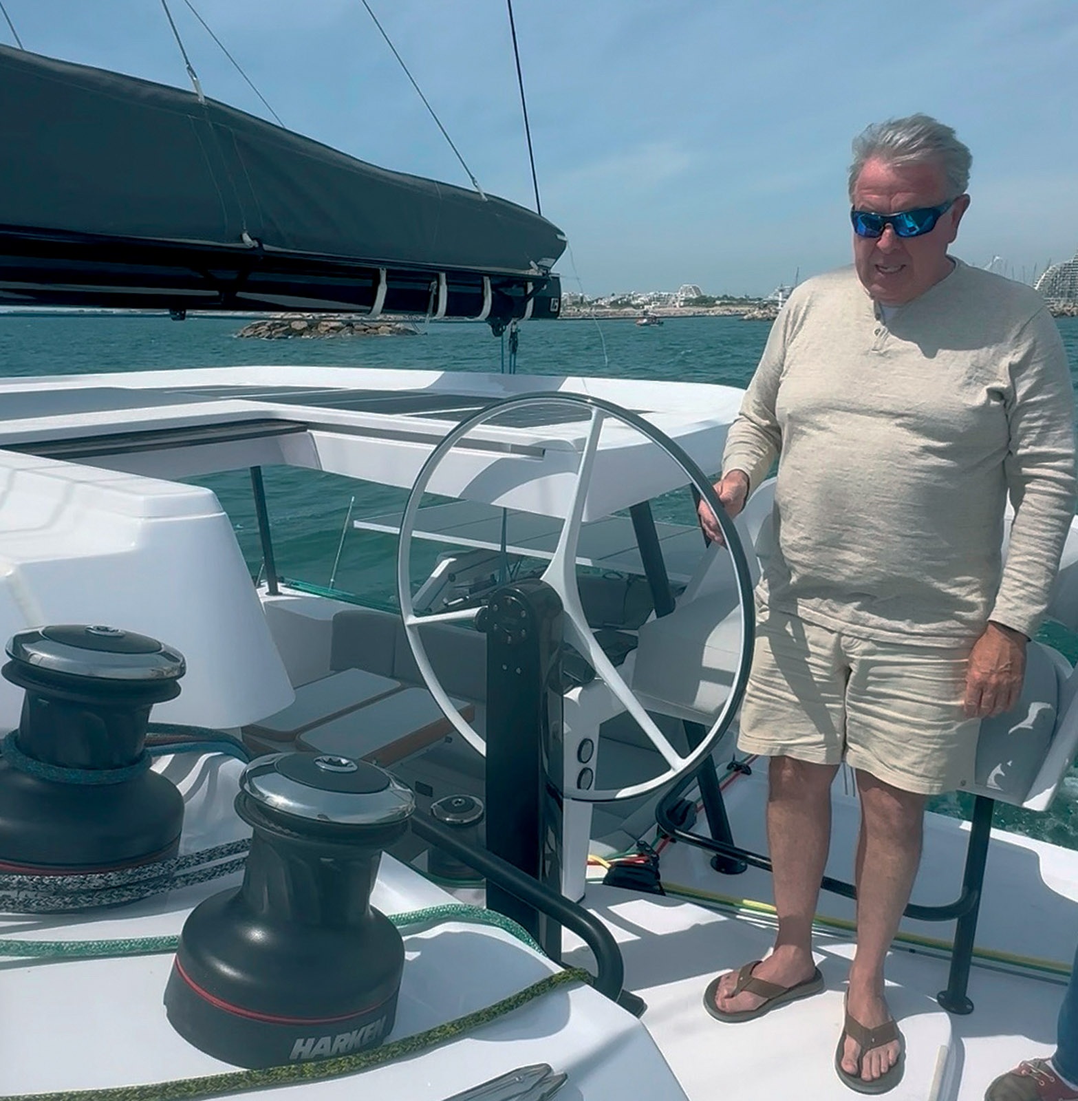 A simple rotation of the center section is all it takes to unlock the steering wheel so it can be repositioned according to sailing conditions.