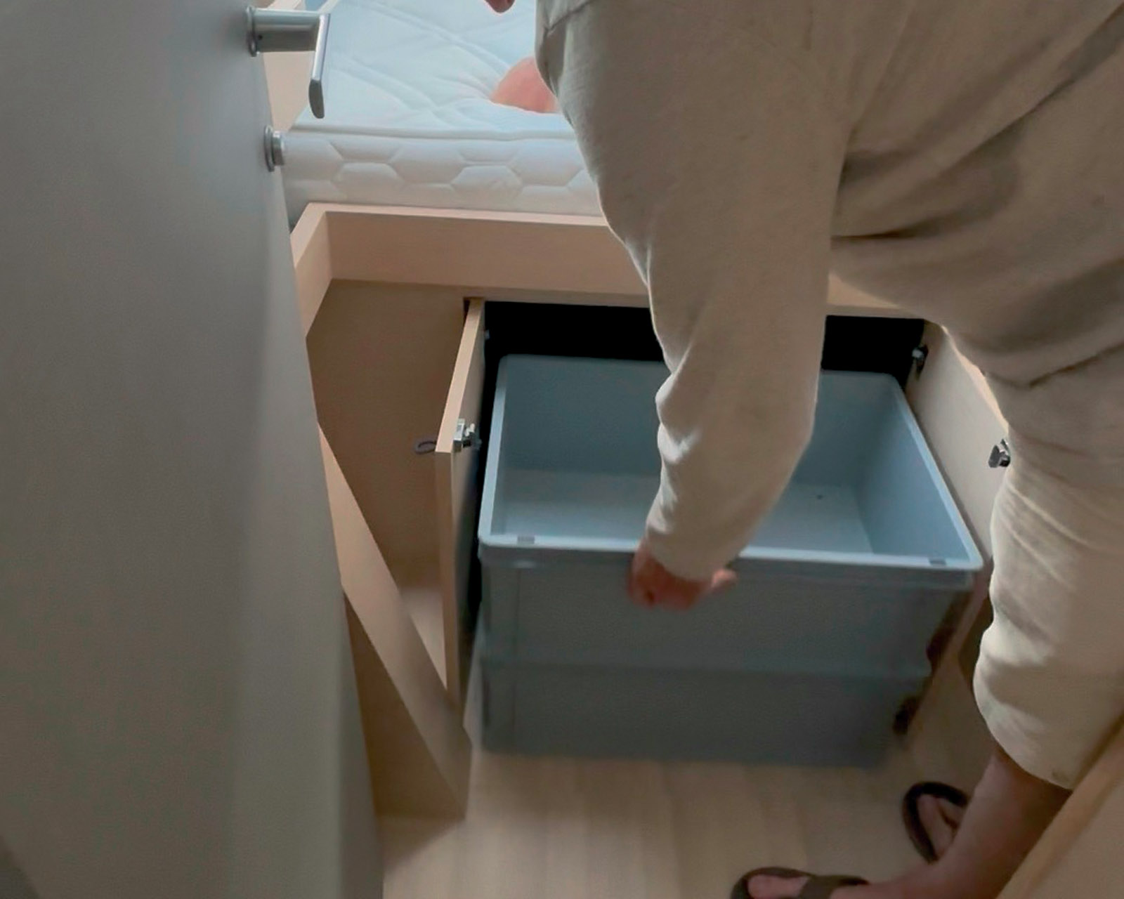 Storage compartments beneath each berth make organization easy while remaining readily accessible.