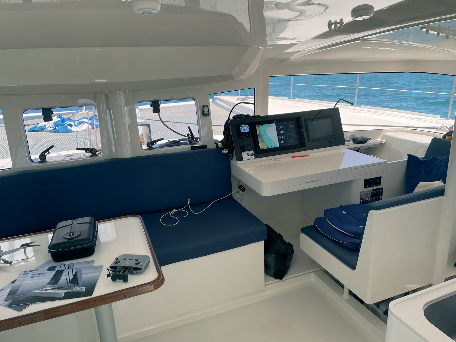 The forward-facing chart table has a proper seat with a backrest. This space can also serve as a desk.