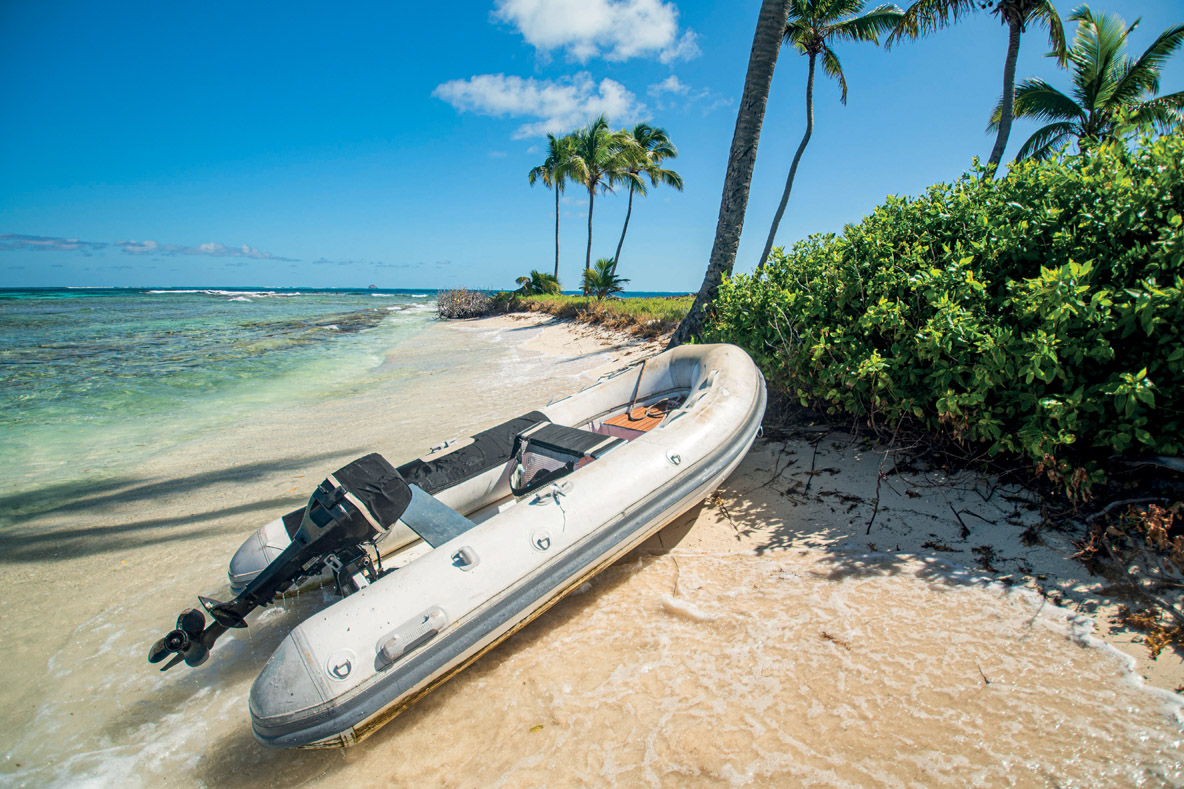 A trip in the dinghy to Petit Tabac takes you into Pirates of the Caribbean territory...