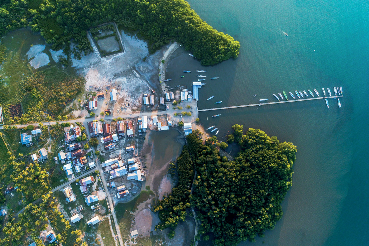 The village of Riung is primarily dedicated to fishing, as evidenced by its imposing jetty.