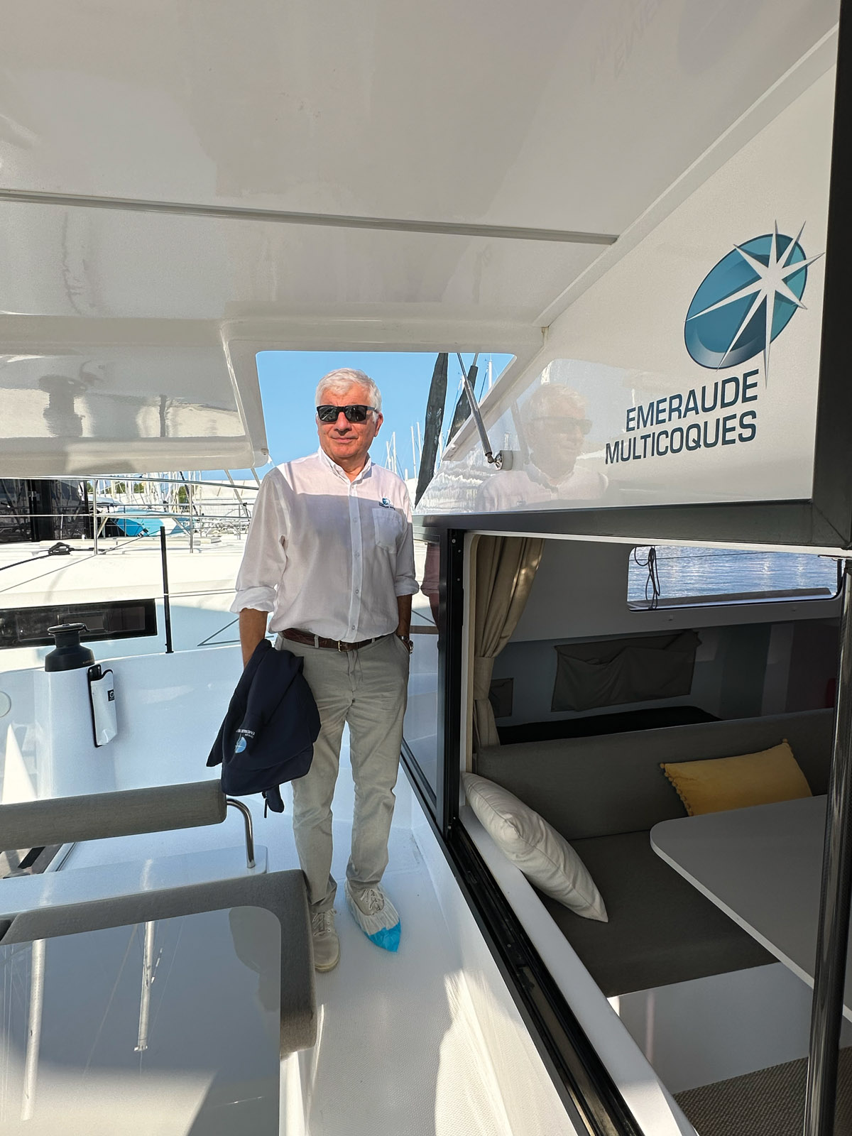 Jean-Noël from Emeraude Multicoques is well aware the multihull he is presenting has some strong arguments in its favor.