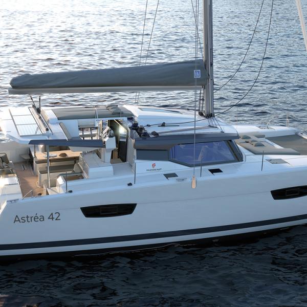 A sleek and powerful sailplan for a 42 footer which is designed for comfort 