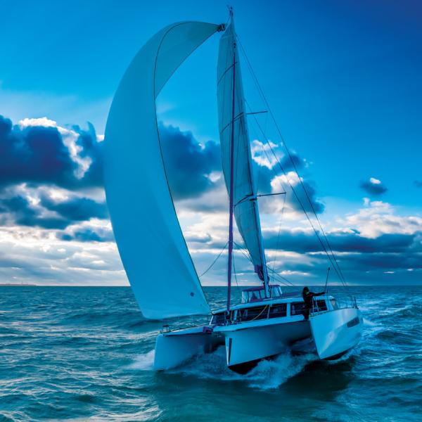 14 knots windspeed is enough to exceed  10 knots boatspeed: the NEEL certainly goes well!