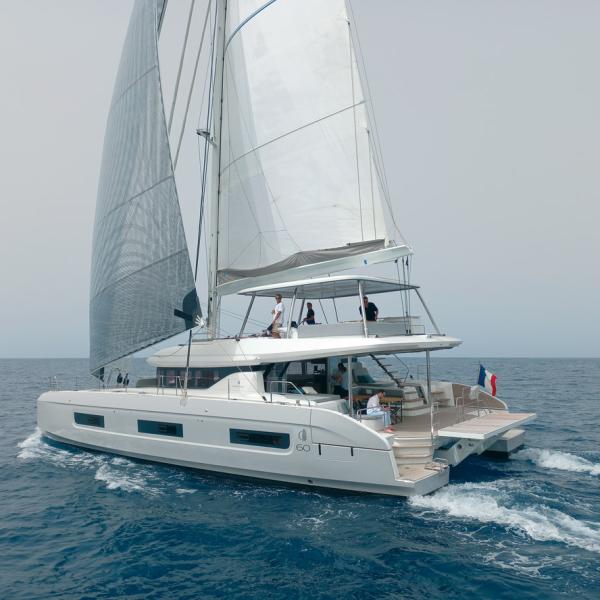 8 knots on the GPS with 8 knots of true wind: loving the gennaker!