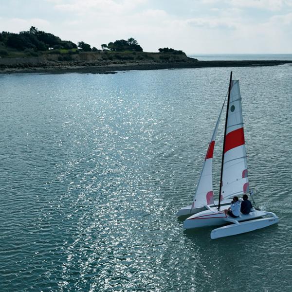 The modern, sleek design of the Treasy 4.0 makes it look like a one-eighth-scale racing machine...