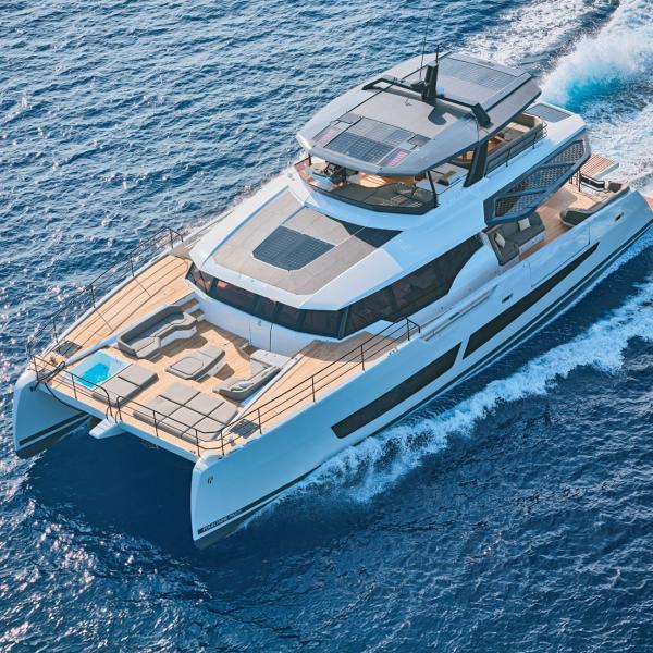 Very well-balanced and quite dynamic, especially when equipped with the maximum engine size, the Power 80 also benefits from a long range.