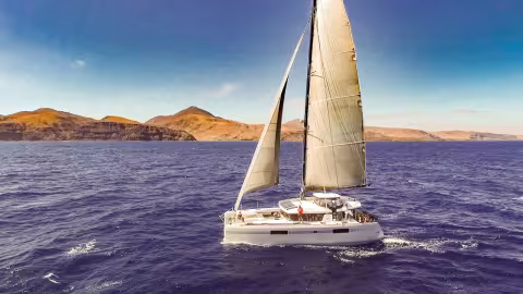 Cat’Leya, a comfortable Lagoon 52 ST… and a fast one!