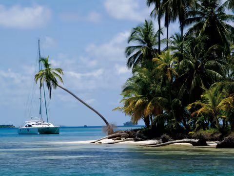 Letting go and becoming truly… self-sufficient.  Isn’t this the secret to successful cruising?