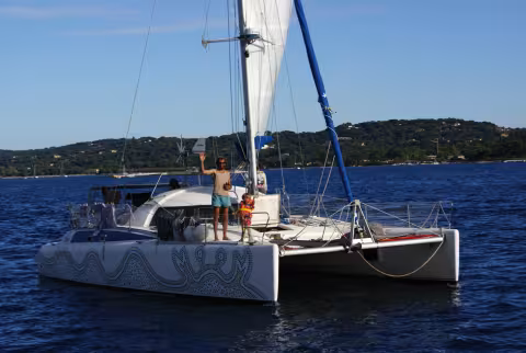 A Fidji 39 built in 1990, two families and upon their return, memories of a great adventure and a wonderful voyage!  
