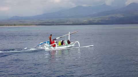 In the Lombok Strait, the shuttles are of course multihulls…  