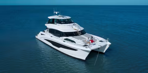 AQUILA 70 LUXURY Power Catamaran - Boat Review Teaser - Multihulls World - Multicoques Mag