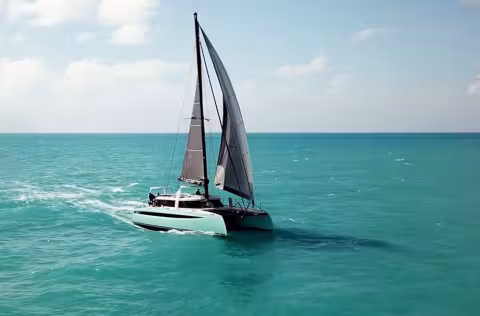 HH50 SPORTS CRUISER Catamaran - Boat Review Teaser - Multihulls World