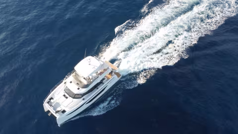 PRESTIGE M48 Powercat - Boat Review Teaser - Multihulls World