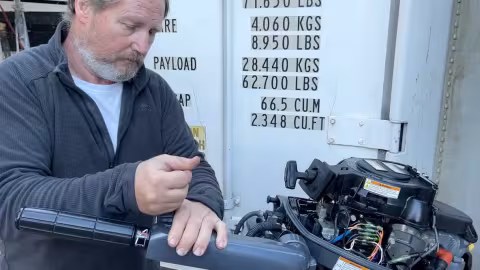 HOW TO / TUTORIALS - Outboard Motor Maintenance - Multihulls World