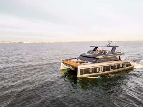 60 SUNREEF POWER ECO Powercat | Boat Review Teaser | Multihulls World