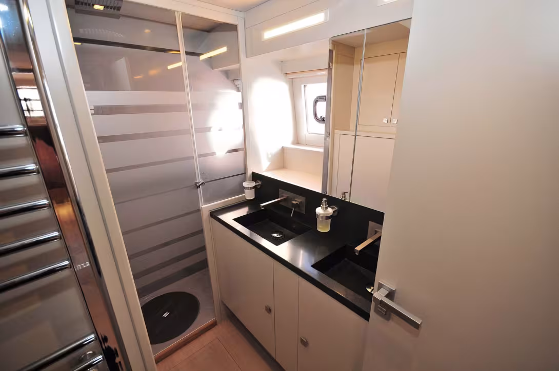 Absolutely remarkable bathrooms (light, faucets, draining floors, ventilation)