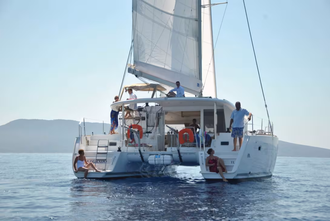 This is the Lagoon 400 which charter company Kiriacoulis is bringing along and will be beaching at La Grande Motte.  A boat and the end of her charter program which will be really interesting to see!