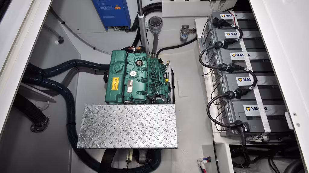 Nice, clear technical installations, and an accessible battery bank