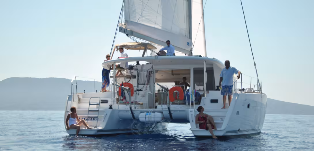 Lagrado, a 40’ catamaran, the perfect size for charter-management, user-friendliness and for sailing pleasure. 