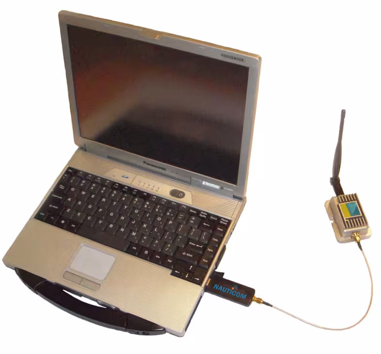 To connect to the marina’s hotspot, an aerial with a booster allows you to receive the internet reasonably well. But you often need to use another system once you move away from the hotspot. However there are some places, such as Fiji, where the signals