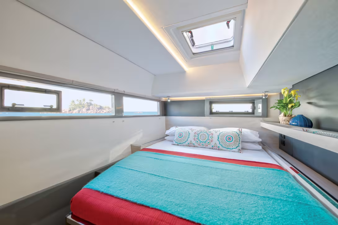 The owner's cabin for a good night’s sleep on an excellent (standard) mattress
