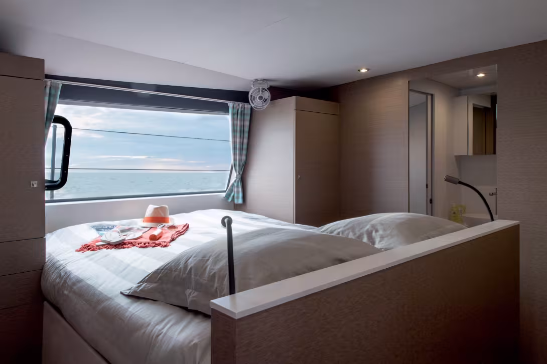 The master cabin has an exclusive view!
