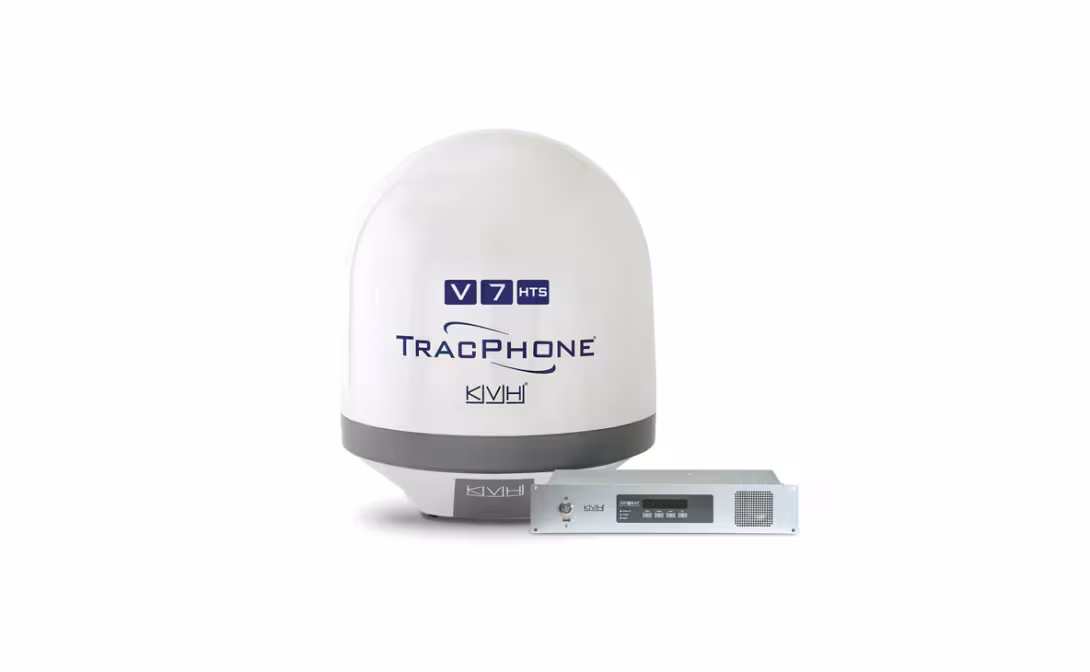 The V 7 HTS Tracphone from KVH represents the top of the range, with a connection allowing you to surf the net, via a TV network. With a diameter of 60 cm, it is quite discreet, but the cost of communications reserves it for large yachts or professional u