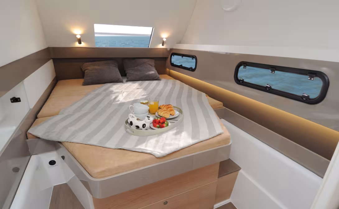 The island beds of a 40' Bali 4.1! 