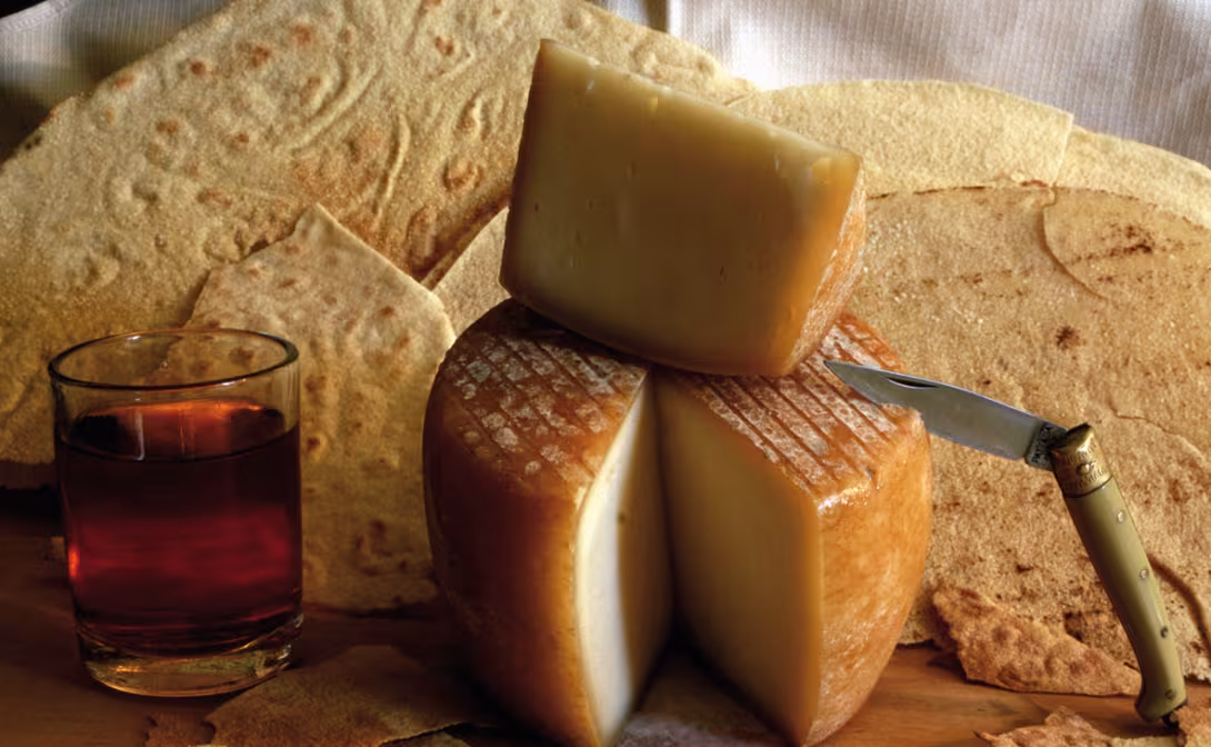 Don't miss out on the fabulous local gastronomy. It's a must! 
