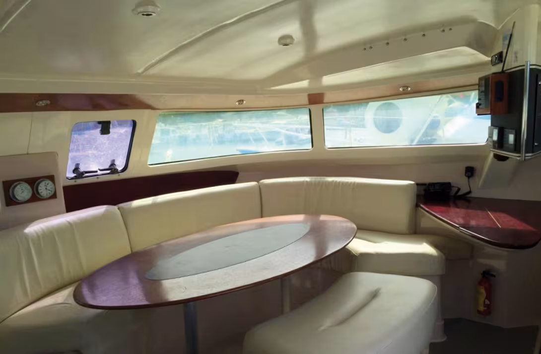 Rounded saloon and athwartships aft berths: the designer Olivier Flahault presents some appealing and functional innovations.