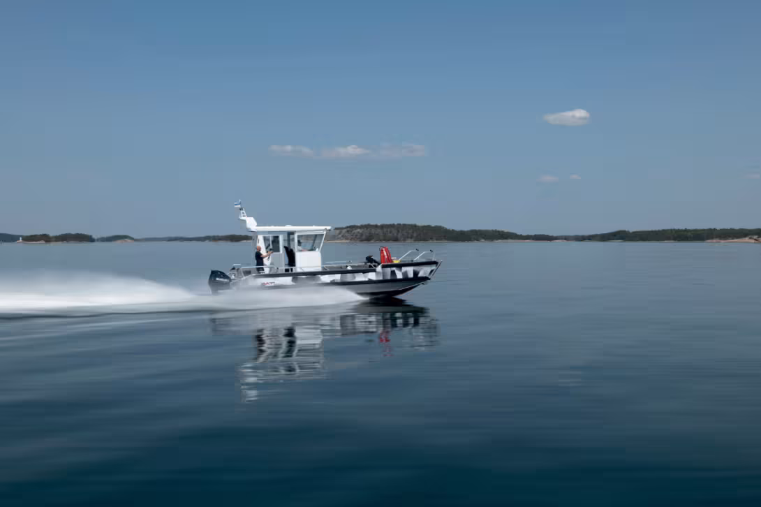 Although primarily a workboat, the Alucat has an elegant, almost sporty look.